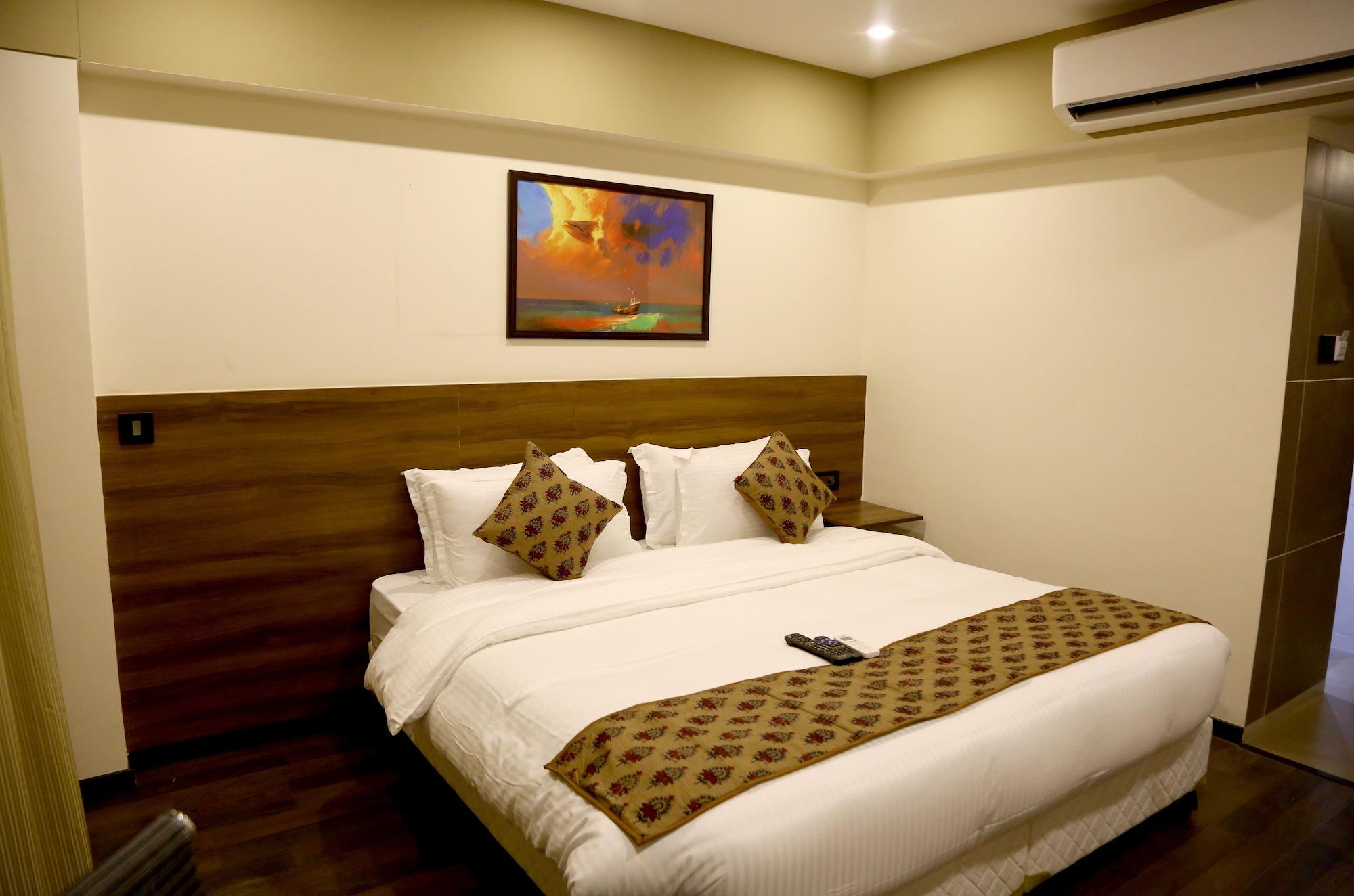 Hotel Mumbai House Andheri East, Мумбаи Экстерьер фото