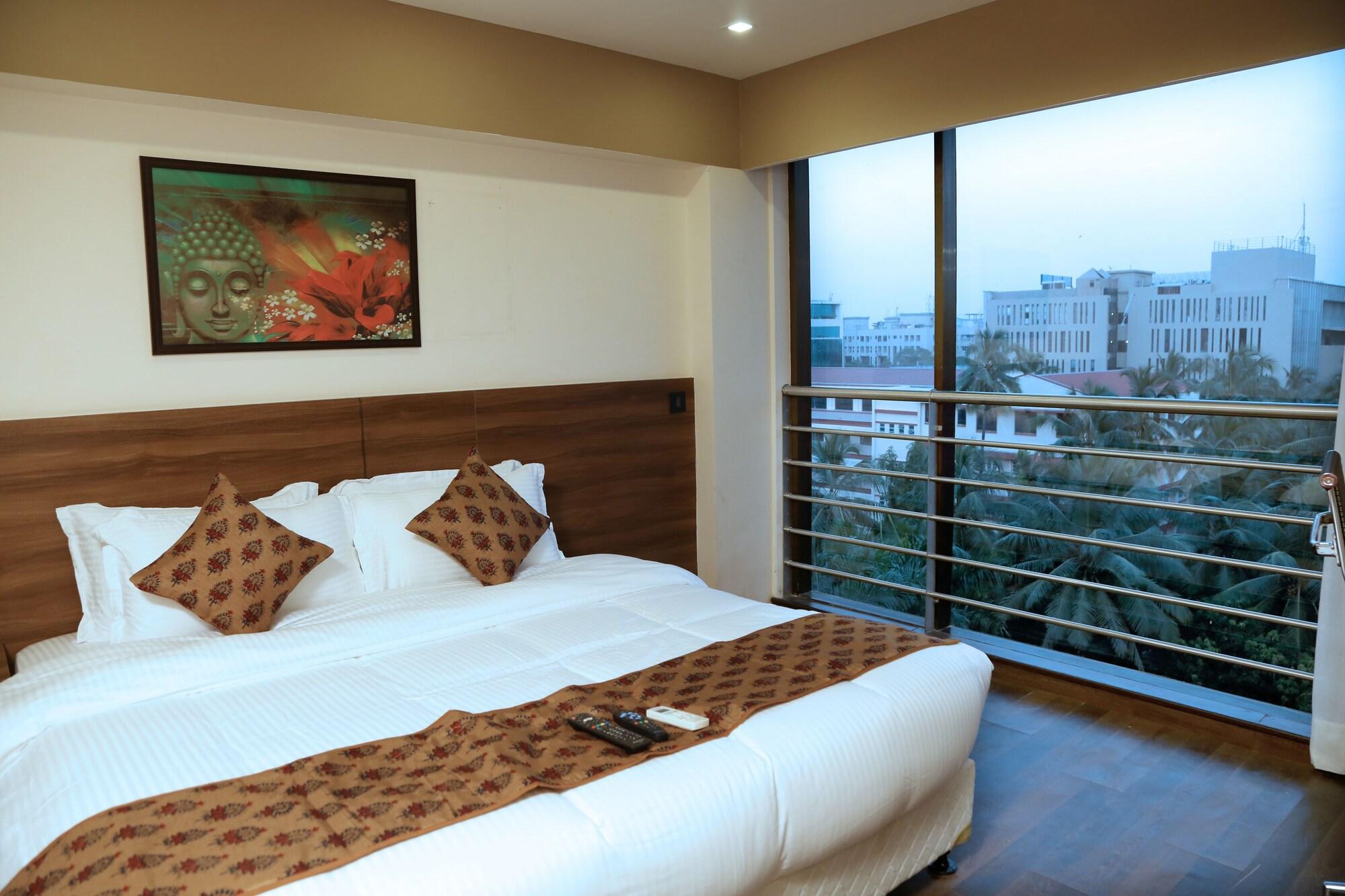 Hotel Mumbai House Andheri East, Мумбаи Экстерьер фото